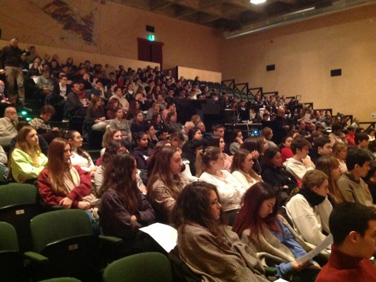Pubblico al Centro Asteria