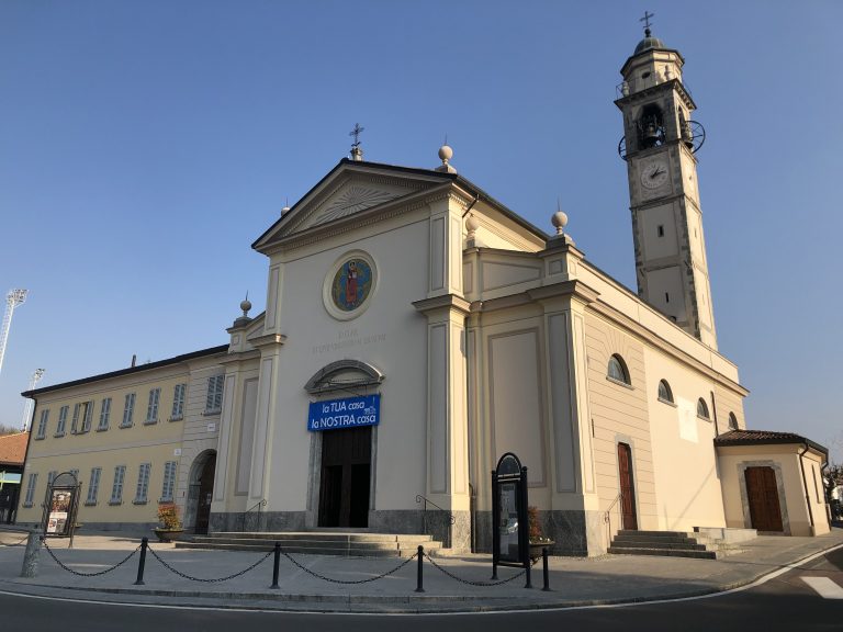 La chiesa parrocchiale di San Vincenzo Martire a Cremnago