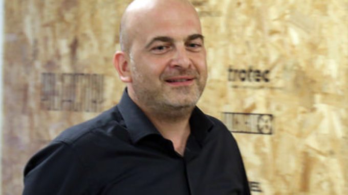 A Tradate Raul Caruso parla di “un’economia in cui tutti possano vivere”