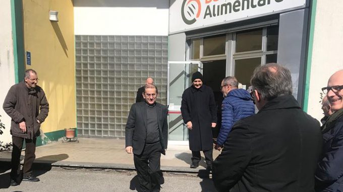 L’Arcivescovo al Banco Alimentare: «Offrire quello che abbiamo ricevuto può diventare una missione educativa»