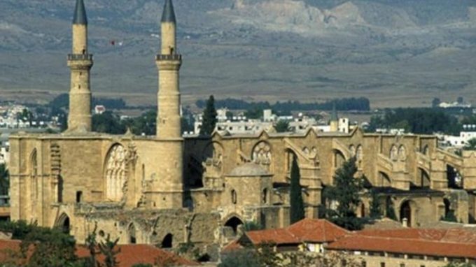 Preti ambrosiani a Cipro con l’Arcivescovo, iscrizioni prorogate