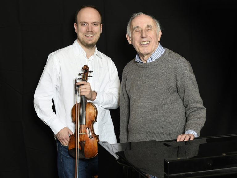 Il violinista Alessio Bidoli e il pianista Bruno Canino