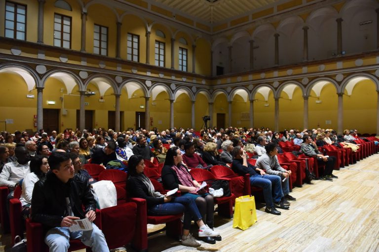 Un incontro diocesano dei catecumeni risalente a prima della pandemia 