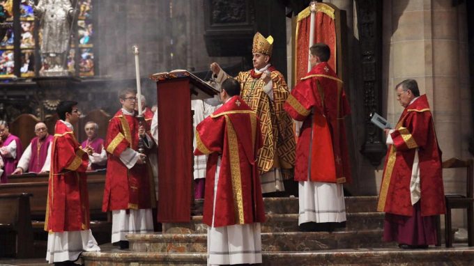 L’amore di Gesù sulla croce rivela il senso della vita