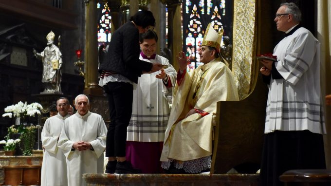 Essere testimoni dell’annuncio, con docilità, seguendo il Signore non per essere applauditi