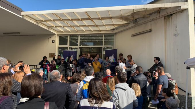 livingtogether4519_5b