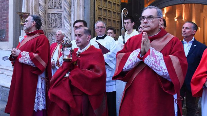 L'Arcivescovo al Corpus Domini: «Costruire una città che sia dimora della speranza»