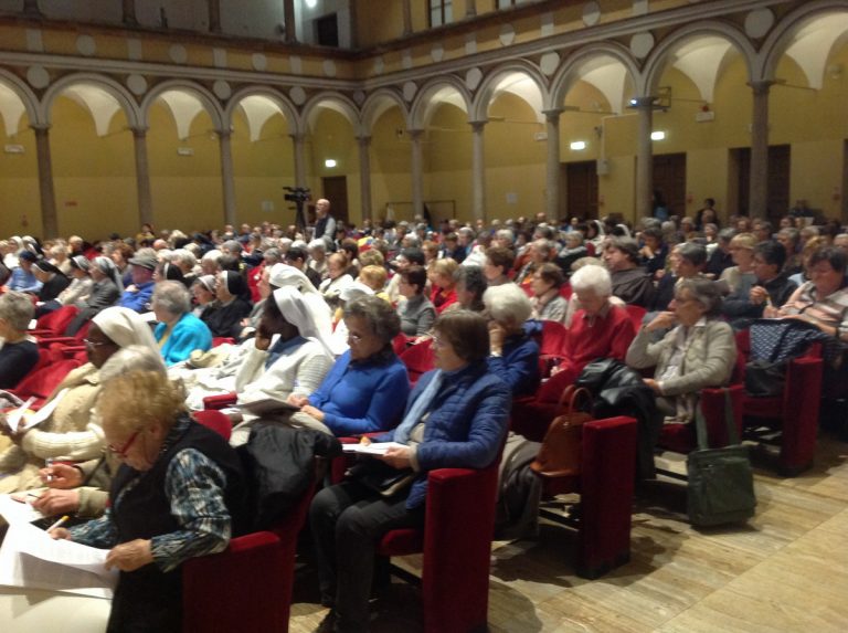 Un'immagine del convegno diocesano sugli istituti secolari tenutosi nel 2018