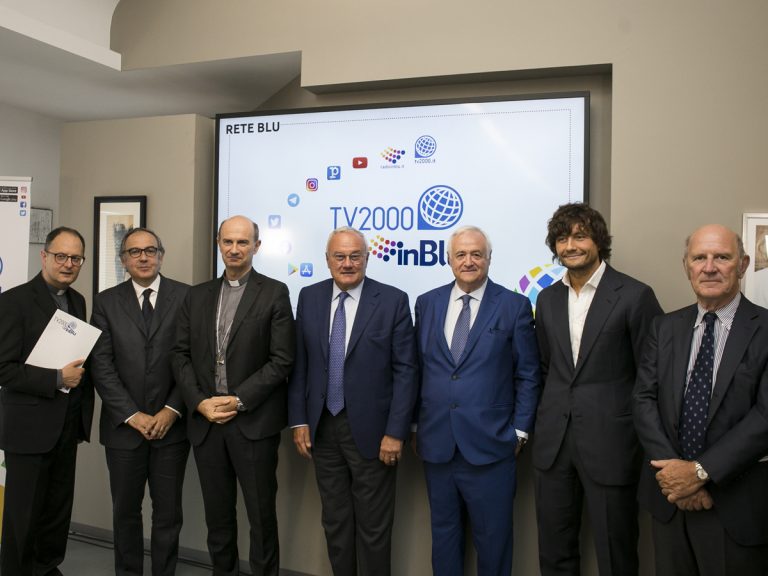 Da sinistra: don Ivan Maffeis, Vincenzo Morgante, mons. Stefano Russo, Massimo Porfiri, Claudio Noziglia, Filippo Bernardini De Pace e Gaddo della Gherardesca