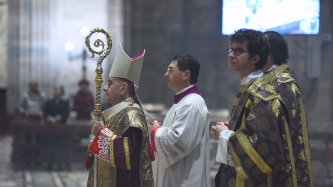 messa-defunti-duomo_aejc