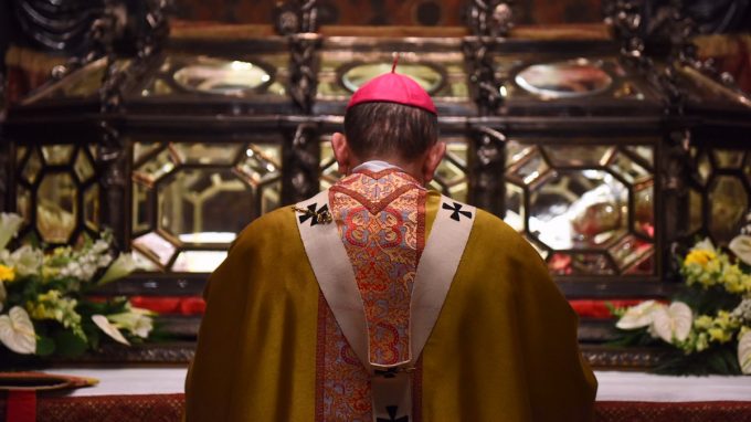 pontificale-san-carlo_aeuf