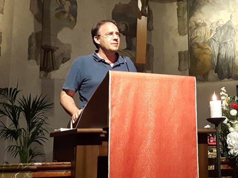 Incontro con le suore di Seyan, uno dei dodici distretti della provincia di Huaura, dove è parroco don Vittorio Ferrari