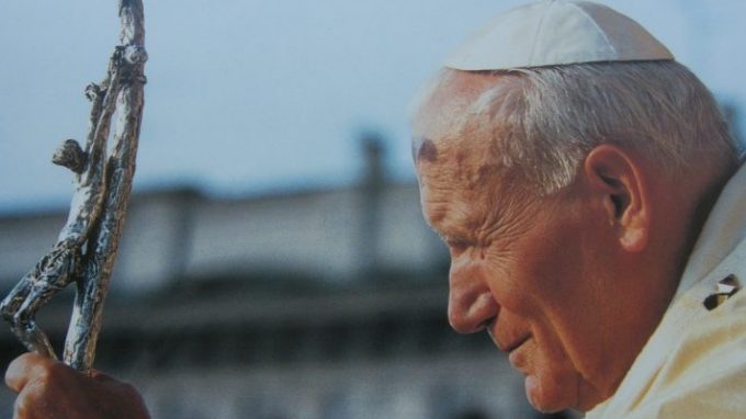 Tv2000 e InBlu Radio celebrano il centenario di Giovanni Paolo II
