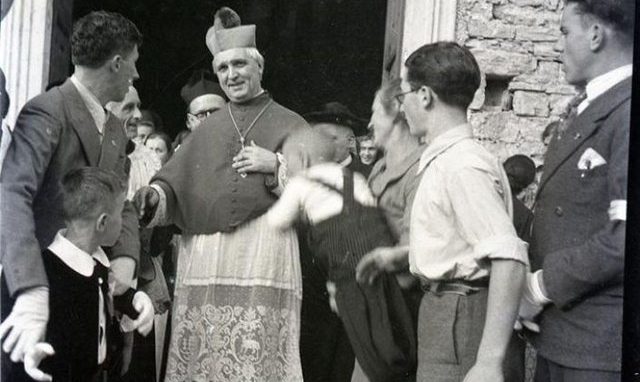 Monsignor Adriano Bernareggi, pastore sapiente