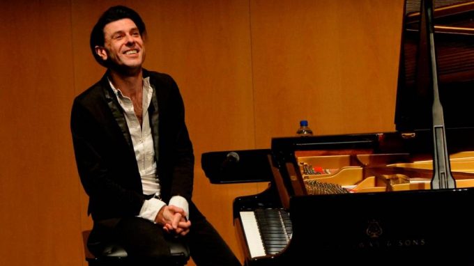 Ezio Bosso: «La musica è un gesto d’amore»