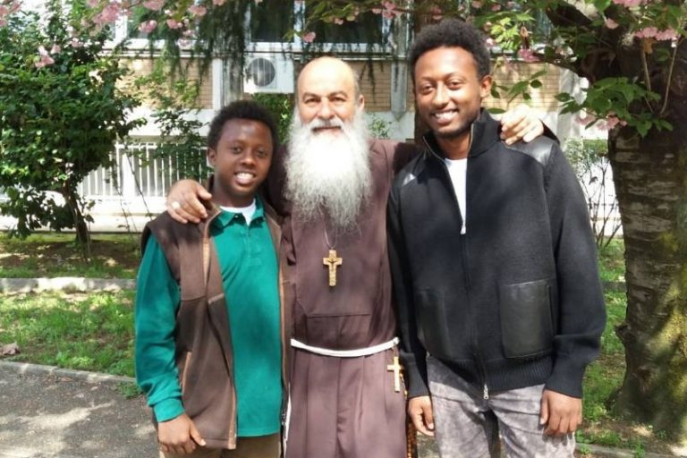 Tewodros, Abyi e monsignor Pagano