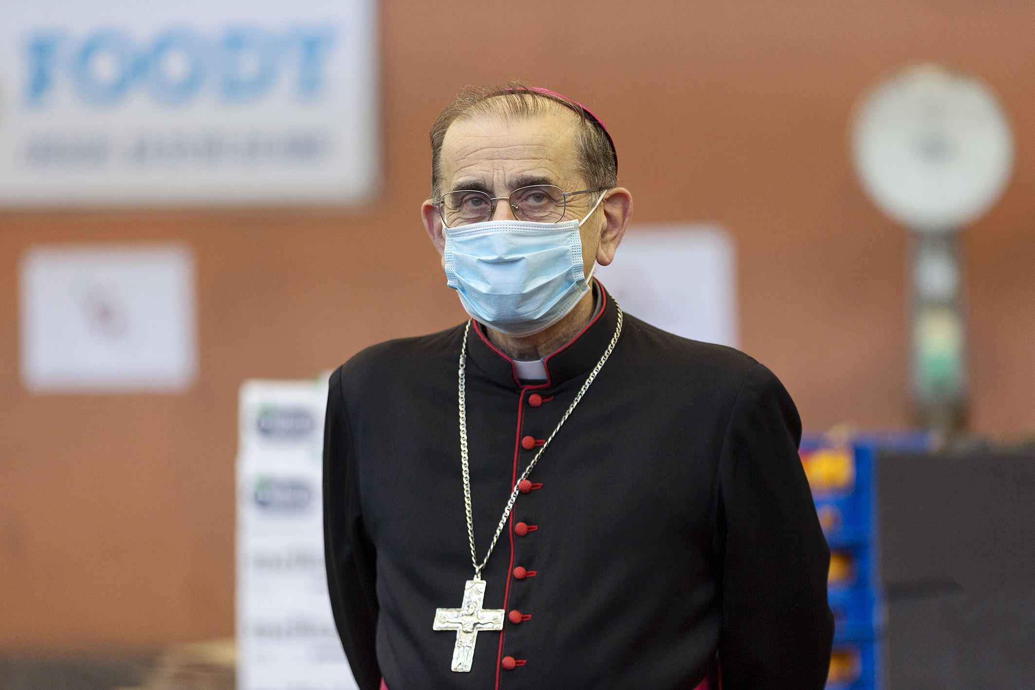 Sua Eccellenza Arcivescovo Monsignor Delpini fa visita ai lavoratori del Mercato Agroalimentare di Milano.