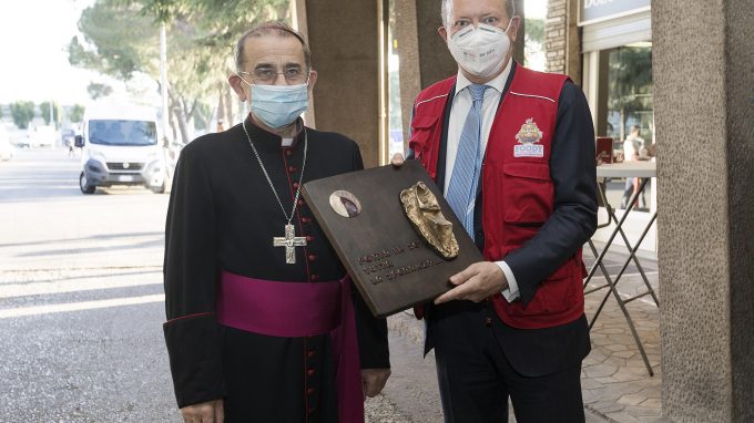 sua-eccellenza-arcivescovo-monsignor-delpini-fa-visita-ai-lavoratori-del-mercato-agroalimentare-di-milano-11