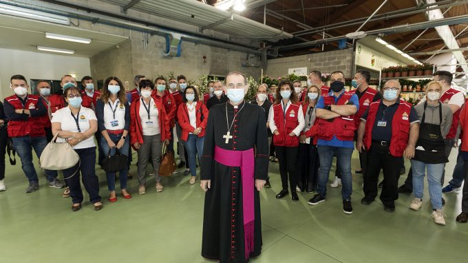 sua-eccellenza-arcivescovo-monsignor-delpini-fa-visita-ai-lavoratori-del-mercato-agroalimentare-di-milano-19