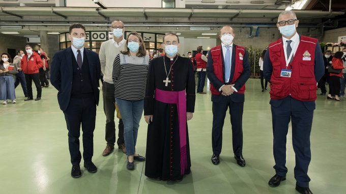 sua-eccellenza-arcivescovo-monsignor-delpini-fa-visita-ai-lavoratori-del-mercato-agroalimentare-di-milano-20