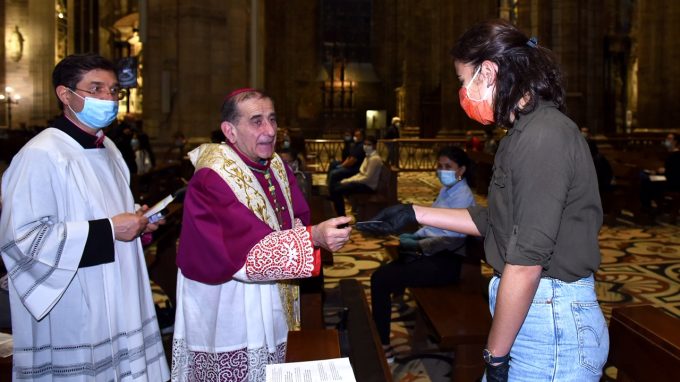 «Siamo qui diversi per origine, per genere, per età, ma solo fratelli e sorelle»