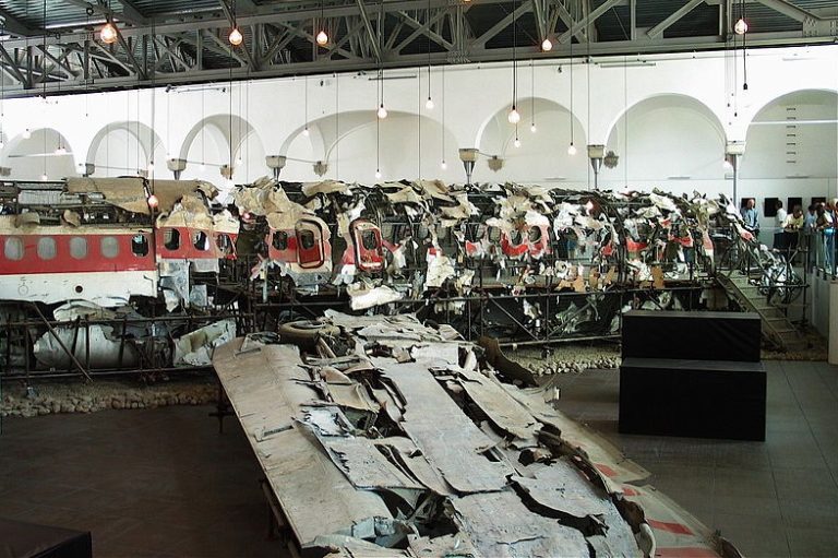 I resti del Dc-9 Itavia conservati al Museo di Ustica a Bologna