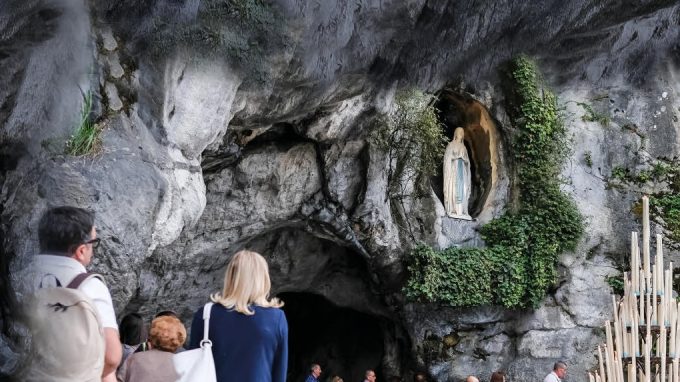 Unitalsi Lombarda: riprendono i pellegrinaggi a Loreto e Lourdes