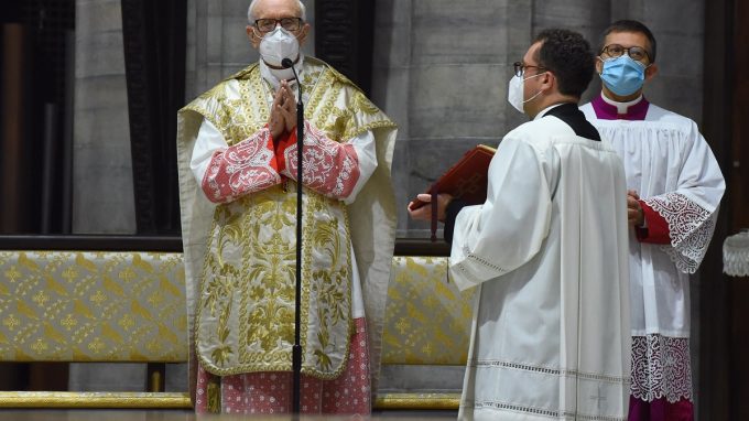 «Nella grande tribolazione di oggi, coltiviamo la speranza sull’esempio dei Santi»