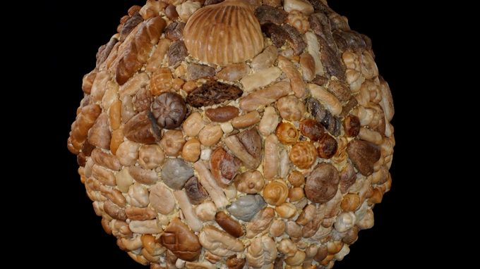 «Pane in Piazza» e WePlanet: il messaggio di pace e solidarietà in una grande scultura di pane esposta in Duomo