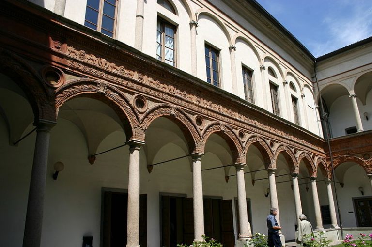 La sede del Centro di assistenza La Famiglia Ambrosiana