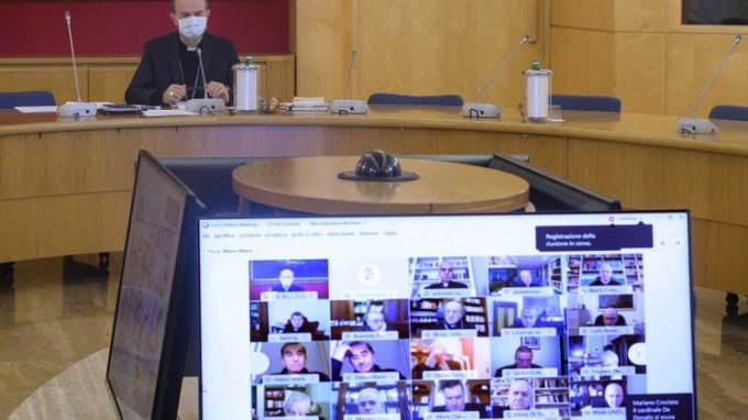 Cei: riflettere su come l’emergenza inciderà sul Paese e sulla Chiesa