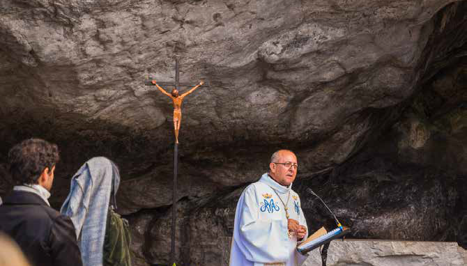 “Sempre insieme, lontani ma vicini”, Zoom call Unitalsi su Lourdes