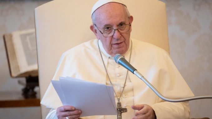 Il Papa: «Collaborazione fraterna tra le religioni»