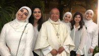 2-mons-ruben-con-ragazze-di-varie-religioni-istanbul-gen-2019