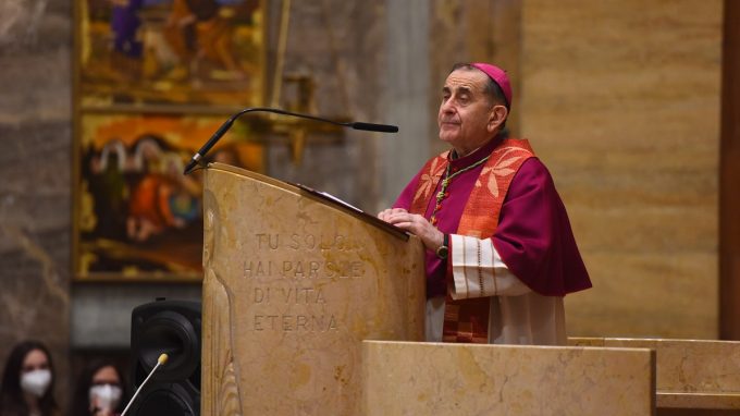 «L’ingiusto soffrire dei martiri scuote dalla tiepidezza di una fede stanca»