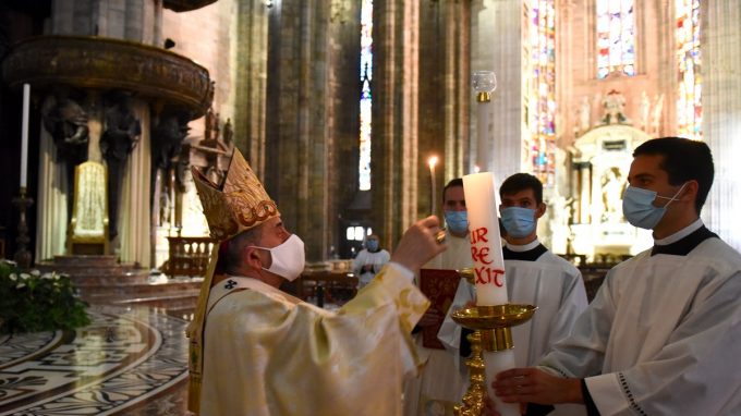 Con il Risorto inizia «una storia nuova nella terra desolata e ferita»