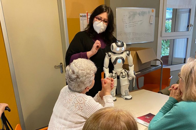 Paola Perfetti con Nao