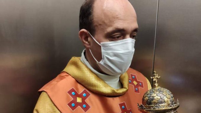 L’Arcivescovo all’Ospedale di Varese, tra memoria e speranza