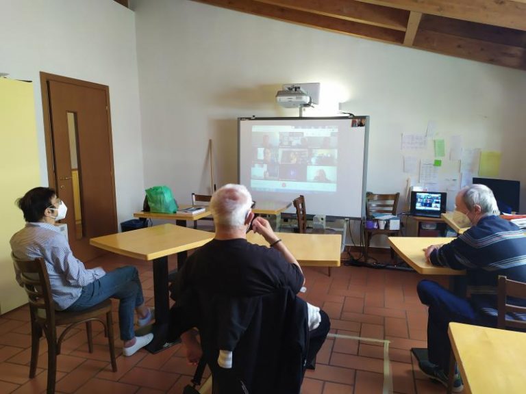 Incontro a distanza nel centro diurno per persone con disabilità di Cinisello Balsamo
