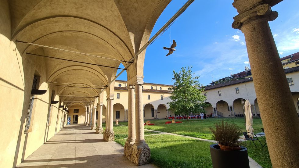 Il Chiostro del convento Sant'Eustorgio a Milano dove oggi è allestito il Museo Diocesano (Foto L. Frigerio)
