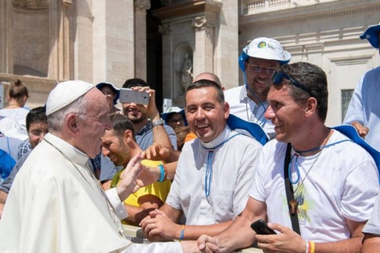 Don Graziano Gianola con papa Francesco
