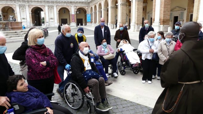 Tornano i pellegrinaggi ai santuari mariani