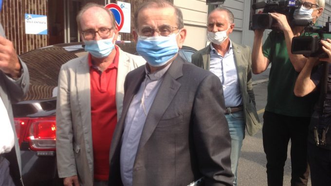 arcivescovo_visita_sede_uil_adtx