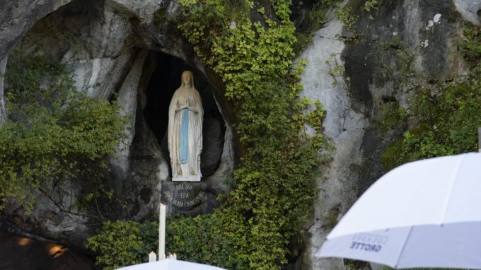 Seicento ambrosiani a Lourdes con l'Oftal
