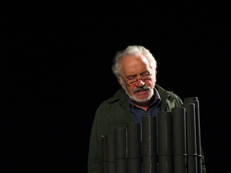 Massimo De Vita in scena nel reading