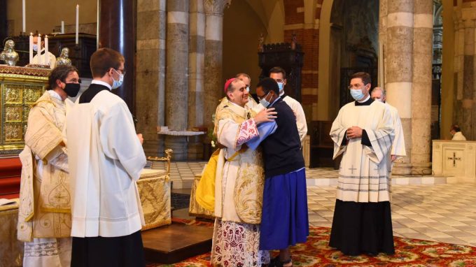 «Le consacrate: donne in cammino, trasfigurate da Dio, protese verso la missione»