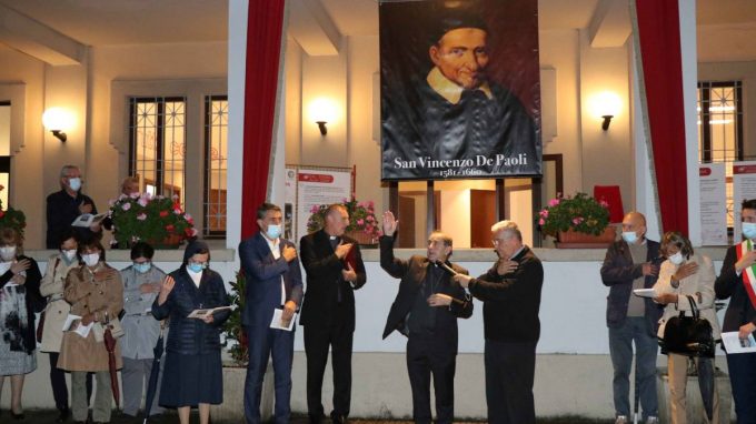 casa-della-carita-benedizione2-1