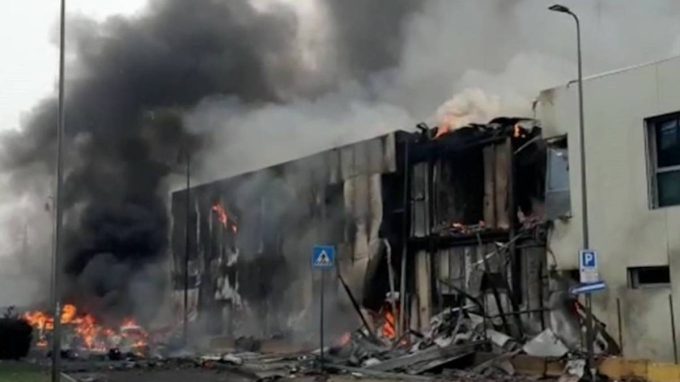 Aereo da turismo precipitato a San Donato, otto morti