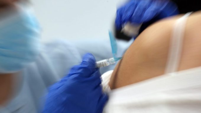 Esitazione vaccinale, come sconfiggerla? Uno studio della Cattolica
