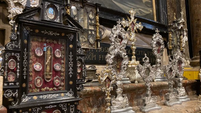Fra fede e arte, le reliquie nella basilica di San Vittore